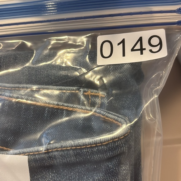 Joie Park Skinny D Jeans in Cruise Wash 
Size 27 - Picture 7 of 7